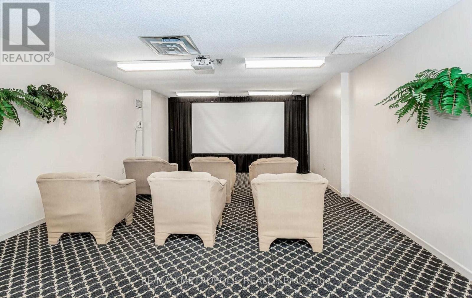 210 - 300 Webb Drive, Mississauga, Ontario  L5B 3W3 - Photo 19 - W13711604