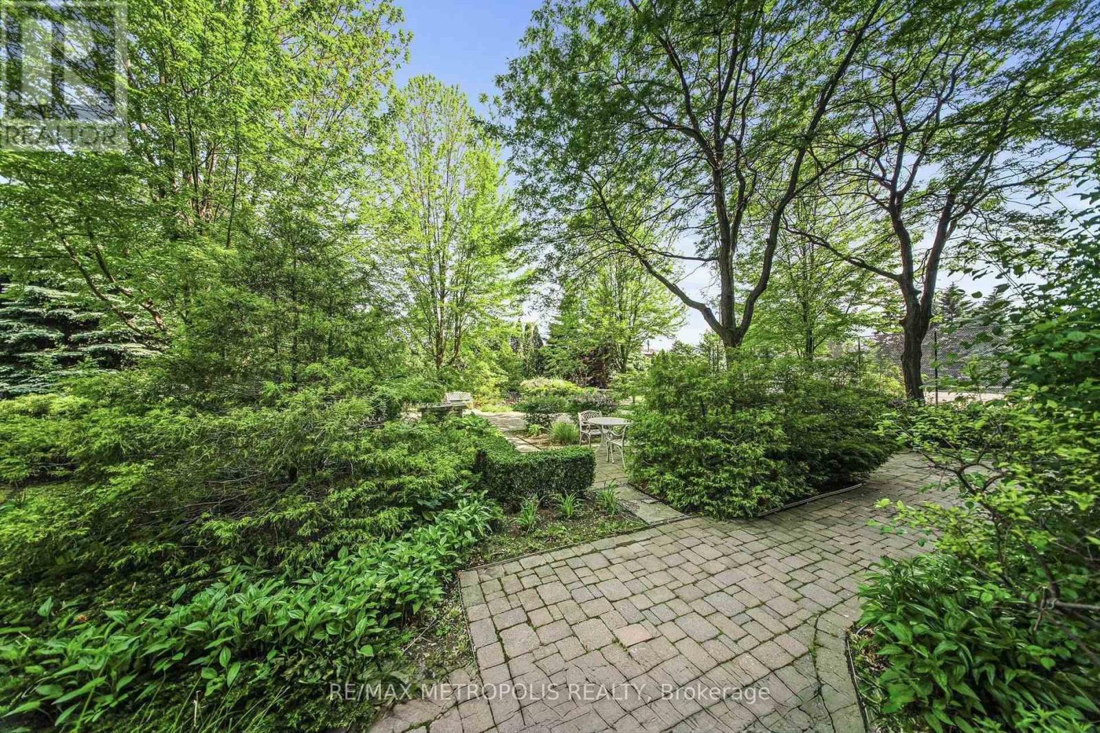210 - 300 Webb Drive, Mississauga, Ontario  L5B 3W3 - Photo 26 - W13711604