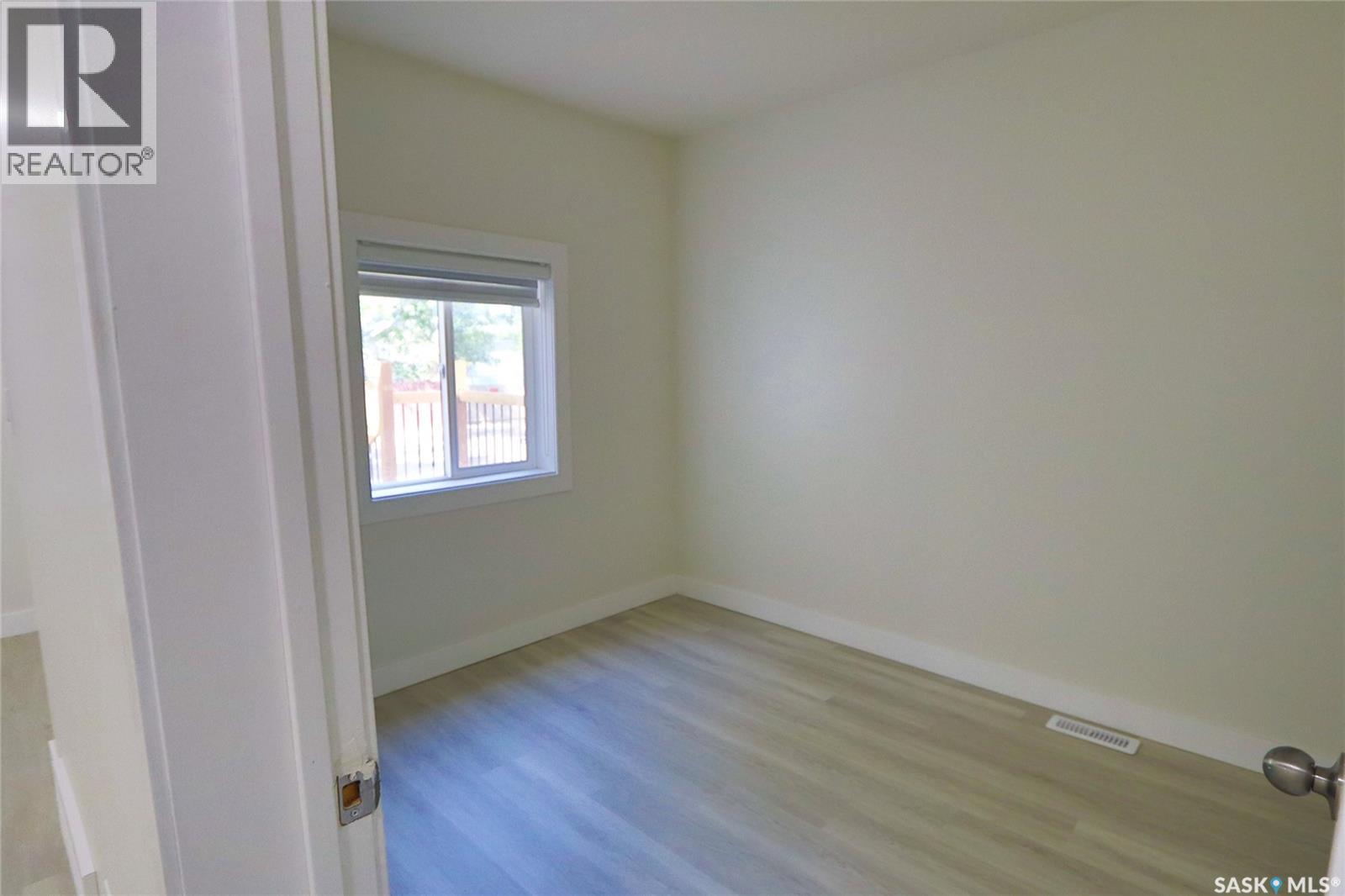 2039 Wallace Street, Regina, Saskatchewan  S4N 4A3 - Photo 7 - SK046607