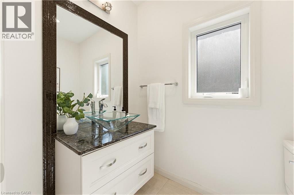 239 Buttonbush Street, Waterloo, Ontario  N2V 0B4 - Photo 13 - 40836542