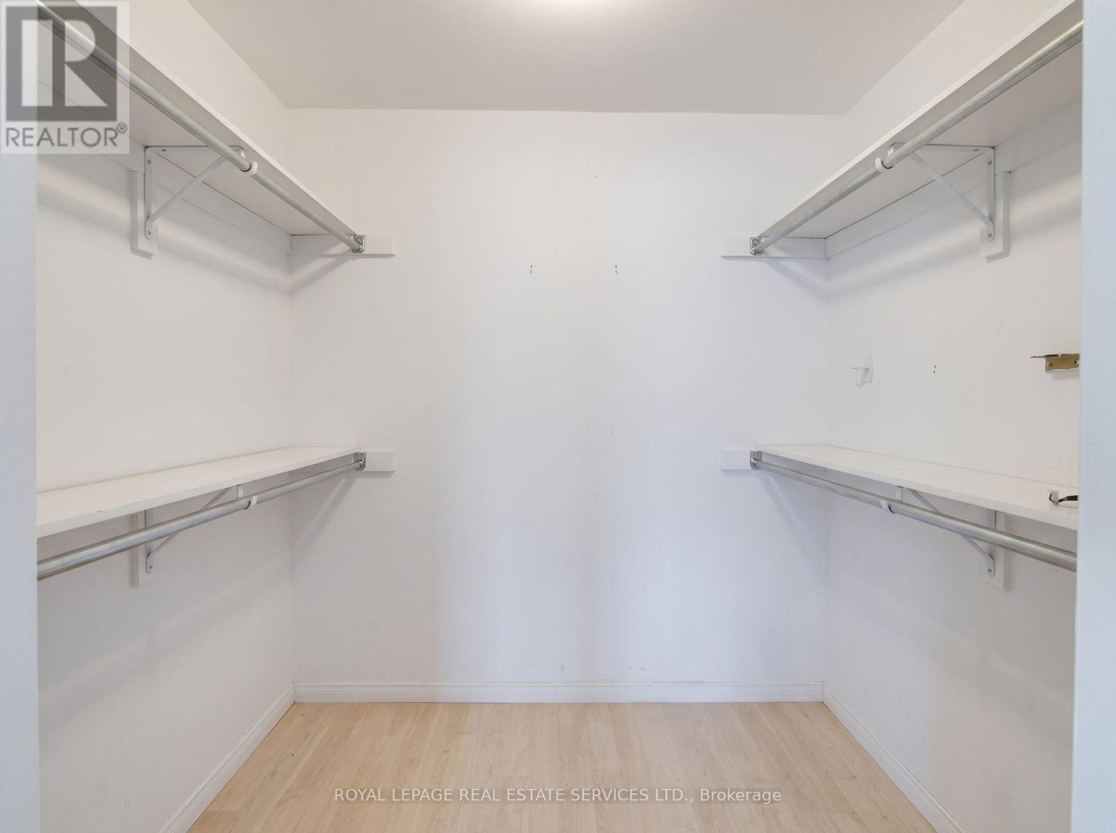 1212 - 75 King Street E, Mississauga, Ontario  L5A 4G5 - Photo 12 - W13712324