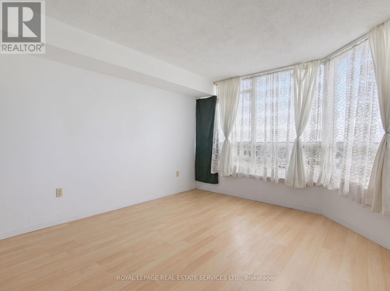 1212 - 75 King Street E, Mississauga, Ontario  L5A 4G5 - Photo 8 - W13712324