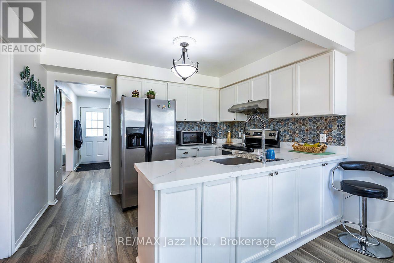 23 Meredith Court, Clarington, Ontario  L1E 2V9 - Photo 11 - E13678634