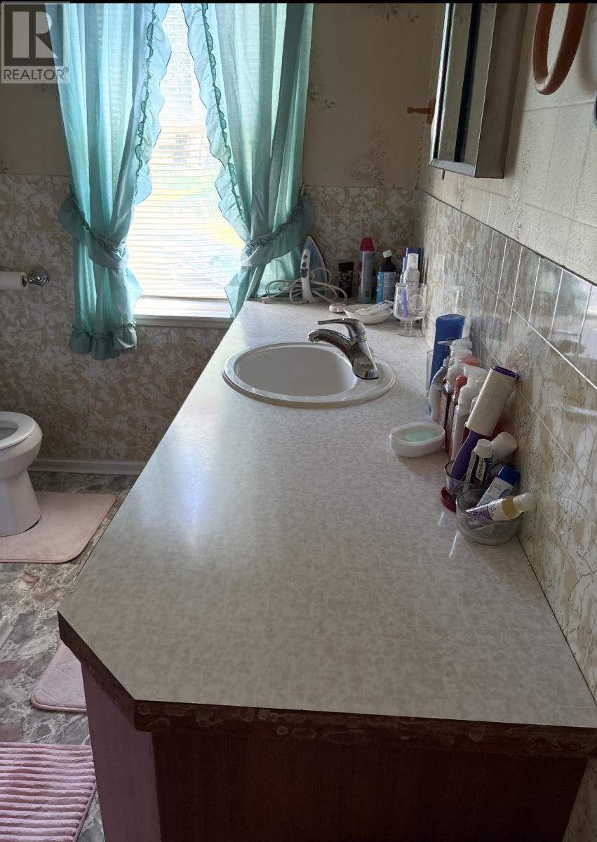 11 Garden Road, Deer Lake — photo 16