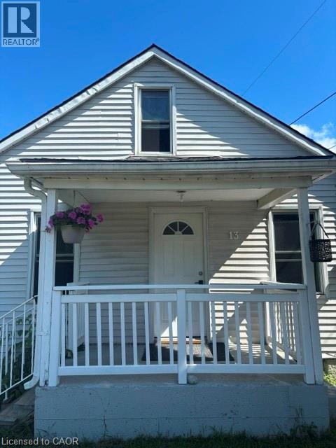 13 Second Avenue E, Simcoe, Ontario  N3Y 2N8 - Photo 2 - 40801000