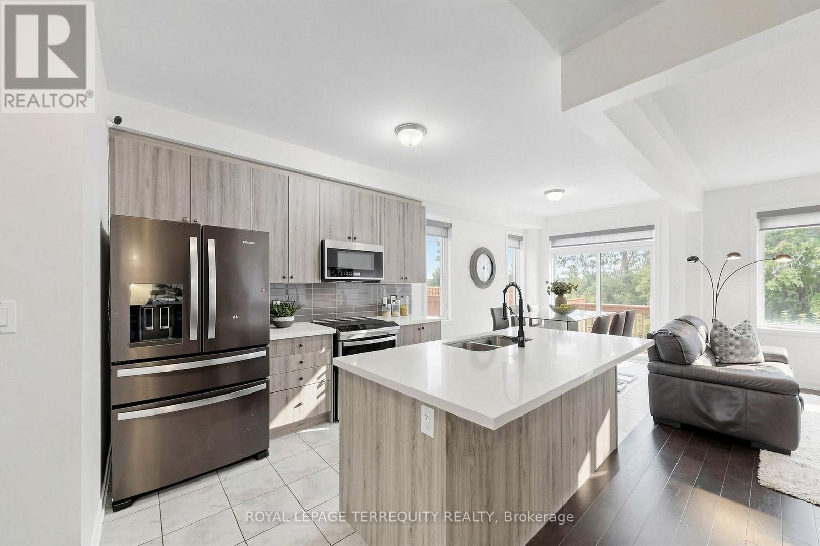 1456 Rose Way, Milton, Ontario  L9T 7E7 - Photo 14 - W13712360