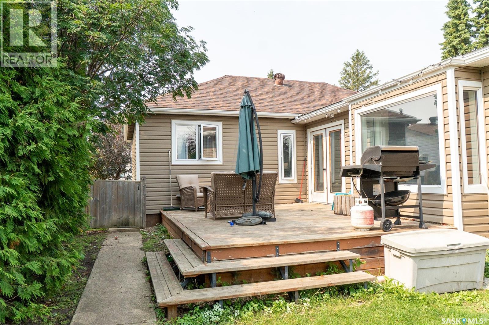 608 2nd Avenue, Cudworth, Saskatchewan  S0K 1B0 - Photo 2 - SK046627