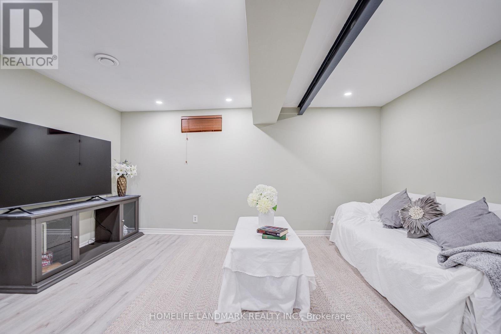 2105 Folkway Drive, Mississauga, Ontario  L5L 3G3 - Photo 28 - W13648904