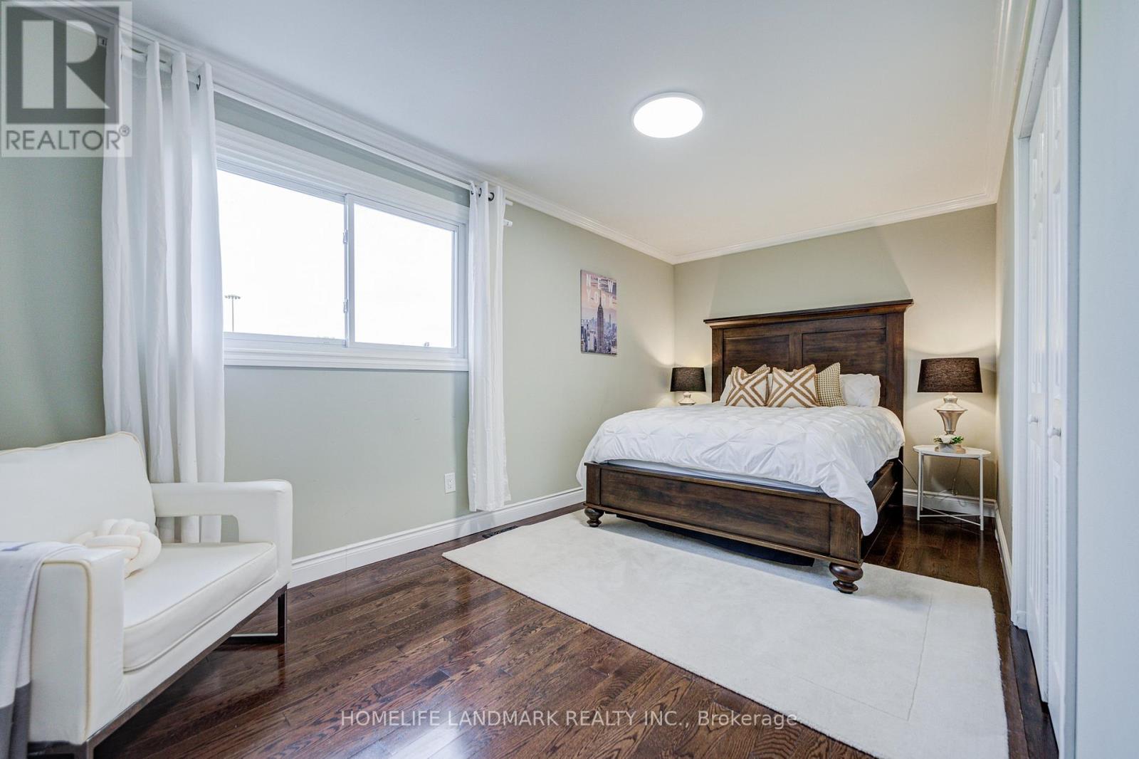 2105 Folkway Drive, Mississauga, Ontario  L5L 3G3 - Photo 23 - W13648904