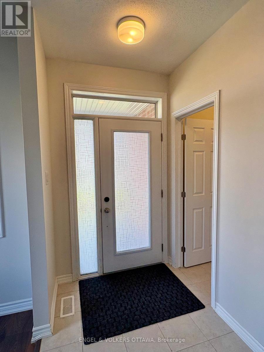 289 Zenith Private, Ottawa, Ontario K2J 6N2 - Photo 2 - X13712402