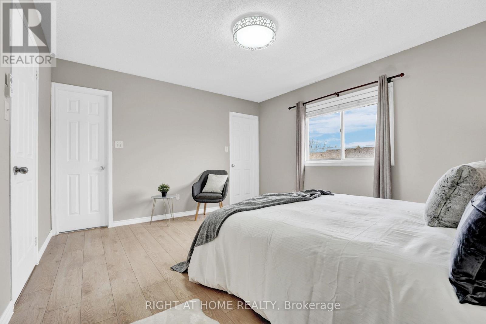 1720 Radcliffe Drive, Oshawa, Ontario  L1K 2T1 - Photo 11 - E13712410
