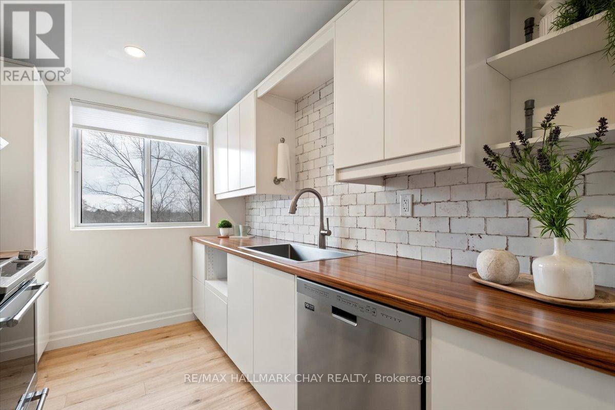 706 - 414 Blake Street, Barrie, Ontario  L4M 5J7 - Photo 13 - S13712390