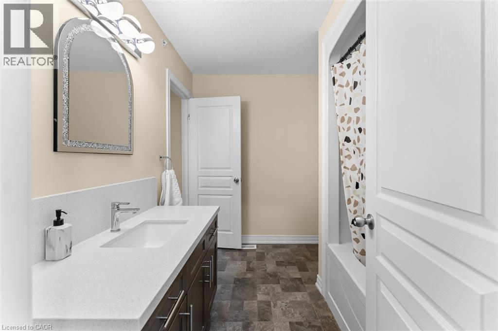 60 Canterbury Drive Unit# 3, St. Catharines, Ontario  L2P 3M8 - Photo 15 - 40858363