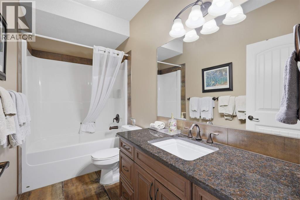 8 Laurel Close, Sylvan Lake, Alberta  T4S 0B3 - Photo 33 - A2320474