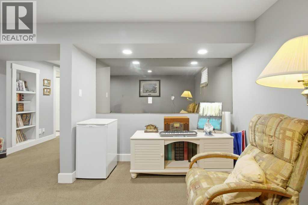 736 Canfield Place SW, Calgary, Alberta  T2W 1K6 - Photo 21 - A2339610