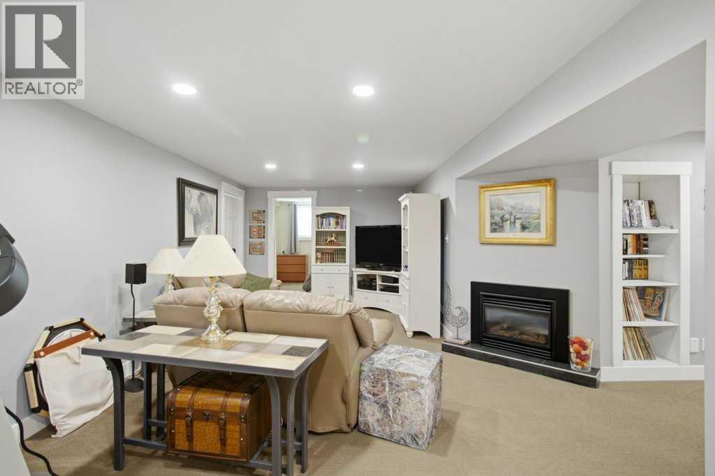 736 Canfield Place SW, Calgary, Alberta  T2W 1K6 - Photo 22 - A2339610