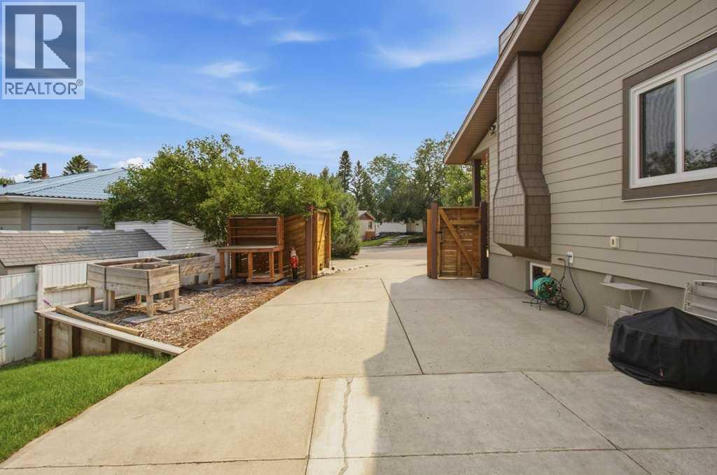 736 Canfield Place SW, Calgary, Alberta  T2W 1K6 - Photo 36 - A2339610