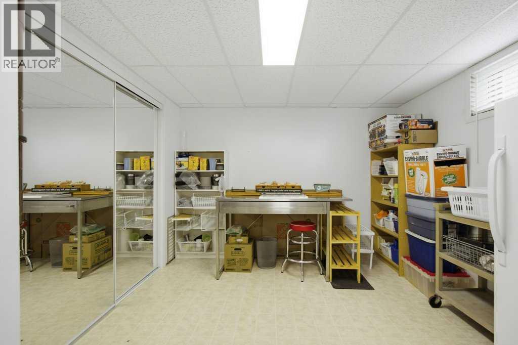 736 Canfield Place SW, Calgary, Alberta  T2W 1K6 - Photo 31 - A2339610