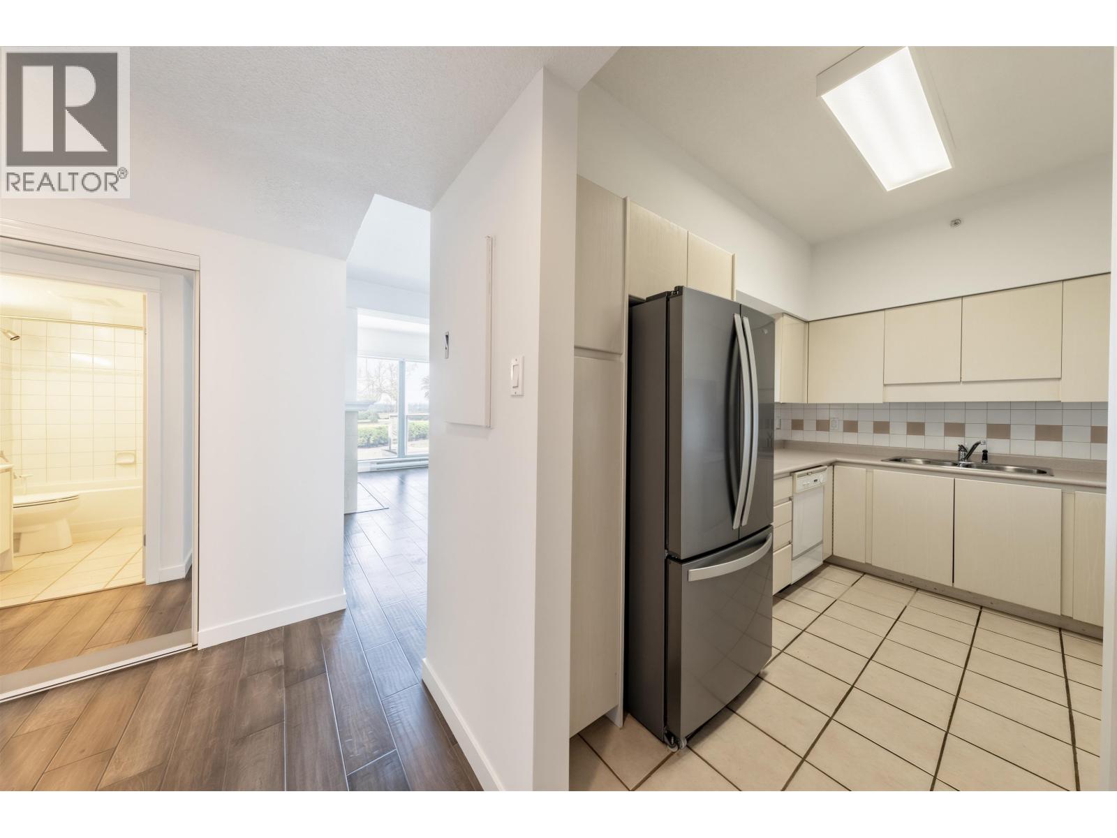 1505 8248 Lansdowne Road, Richmond, British Columbia  V6X 3Y9 - Photo 12 - R3158847