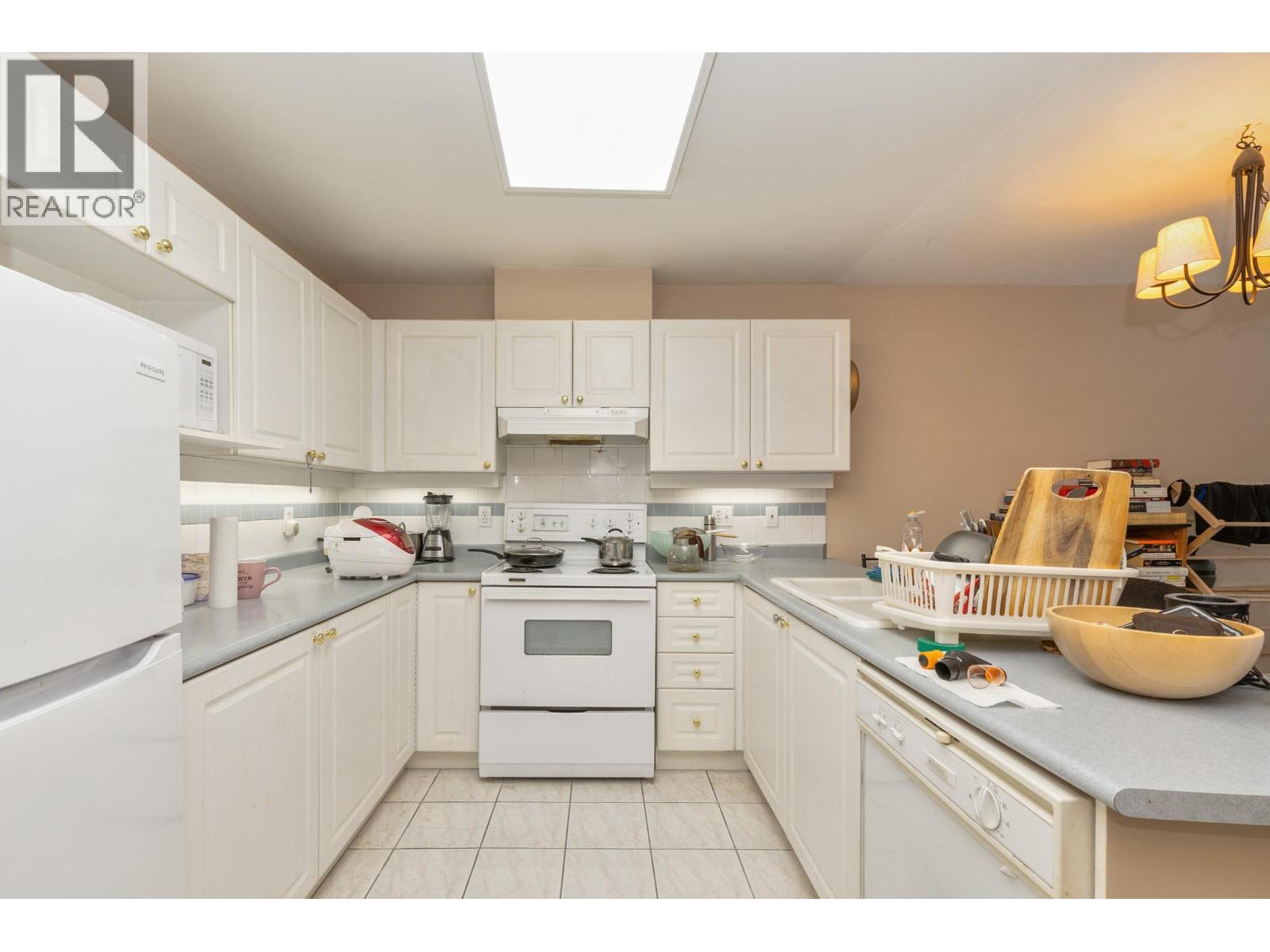 414 1591 Booth Avenue, Coquitlam, British Columbia  V3K 1B7 - Photo 10 - R3158613