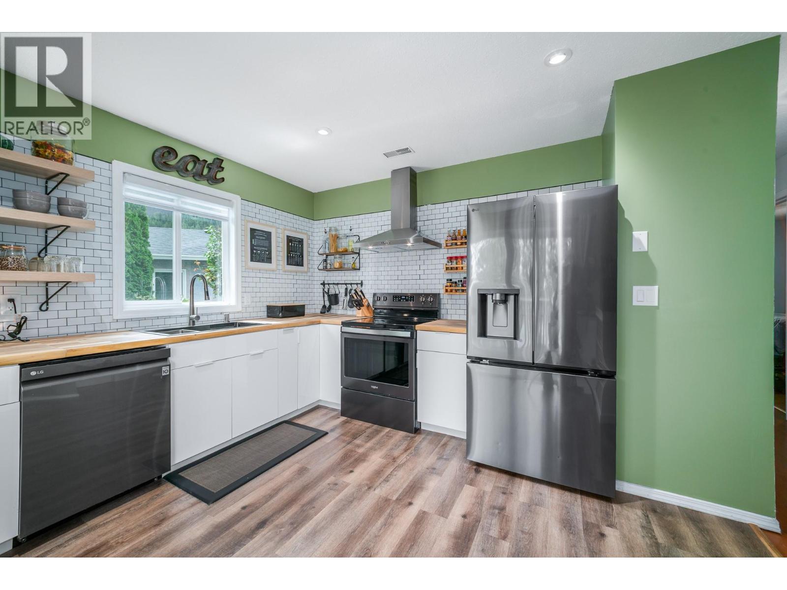 2643 Applegreen Court, West Kelowna, British Columbia  V1Z 3K8 - Photo 8 - 10393855