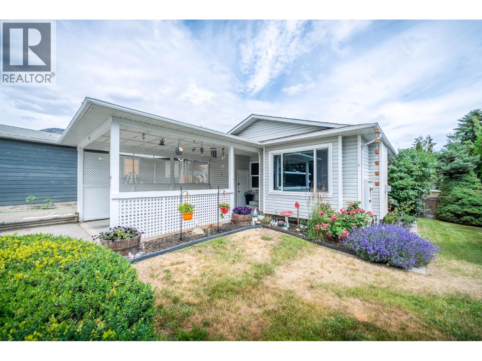 2643 Applegreen Court, West Kelowna, British Columbia  V1Z 3K8 - Photo 2 - 10393855