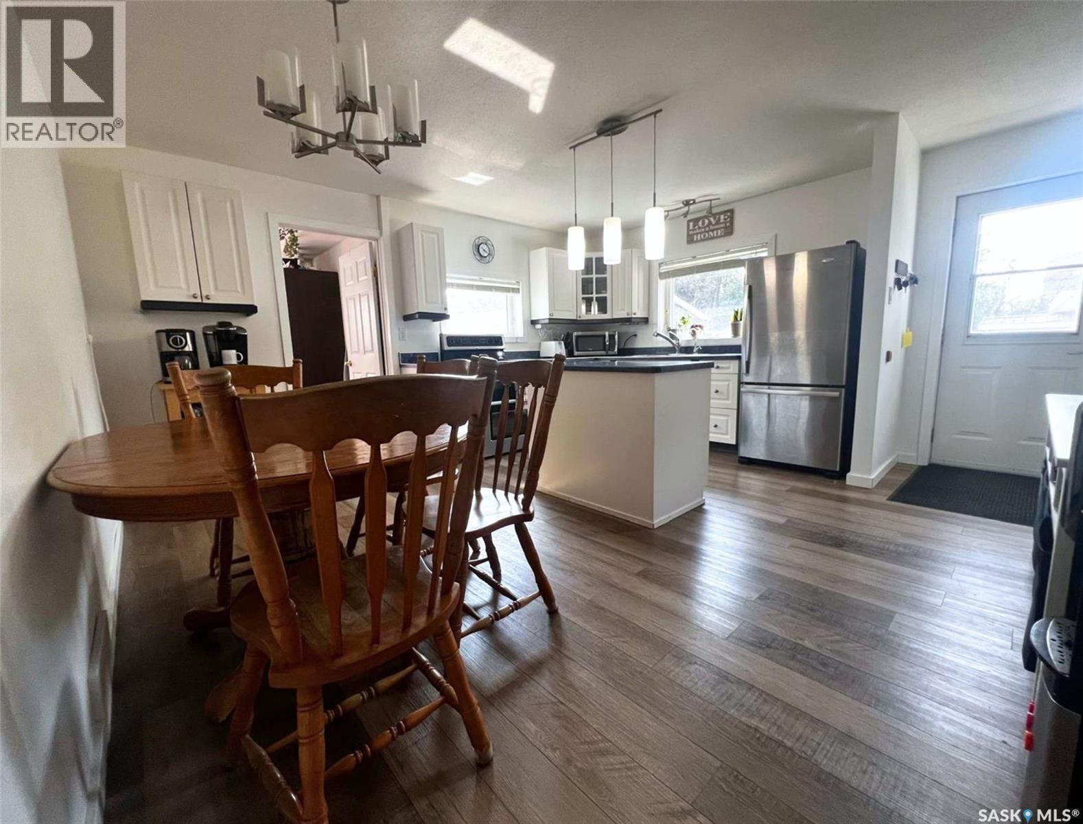 135 5th Avenue Se, Swift Current, Saskatchewan  S9H 3M8 - Photo 5 - SK046472