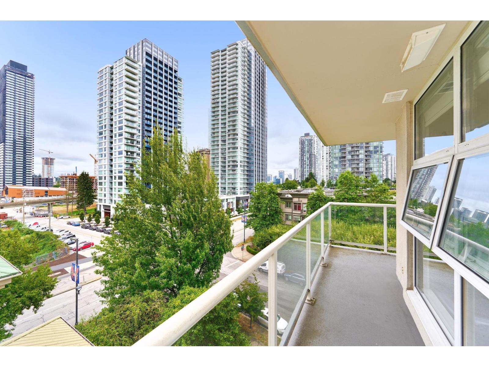 705 10523 University Drive, Surrey, British Columbia  V3T 5T8 - Photo 9 - R3158908