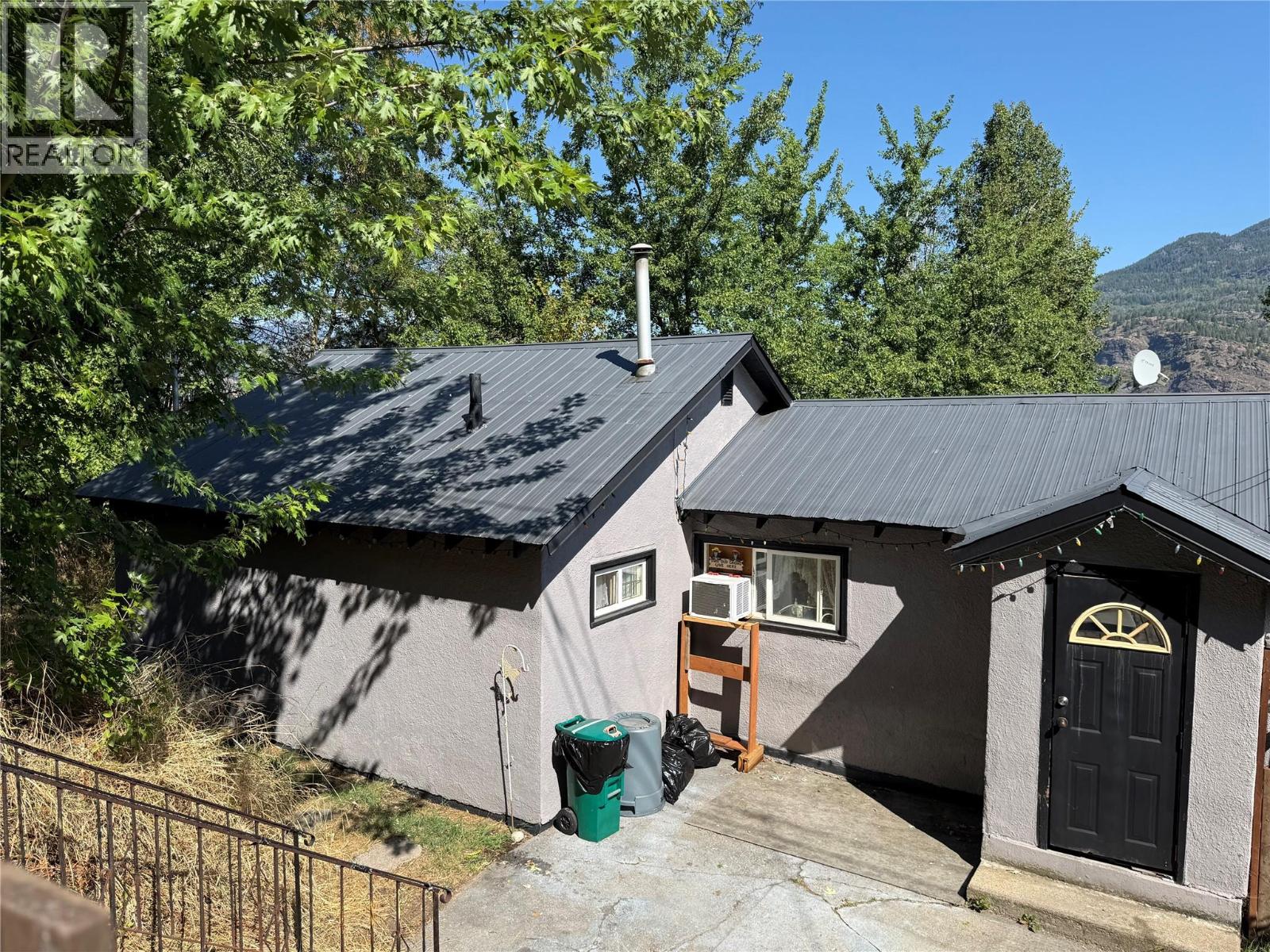 943 Mountain Street, Trail, British Columbia