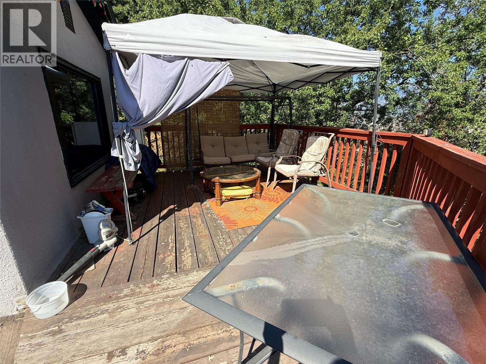 943 Mountain Street, Trail, British Columbia  V1R 3G6 - Photo 16 - 10398793