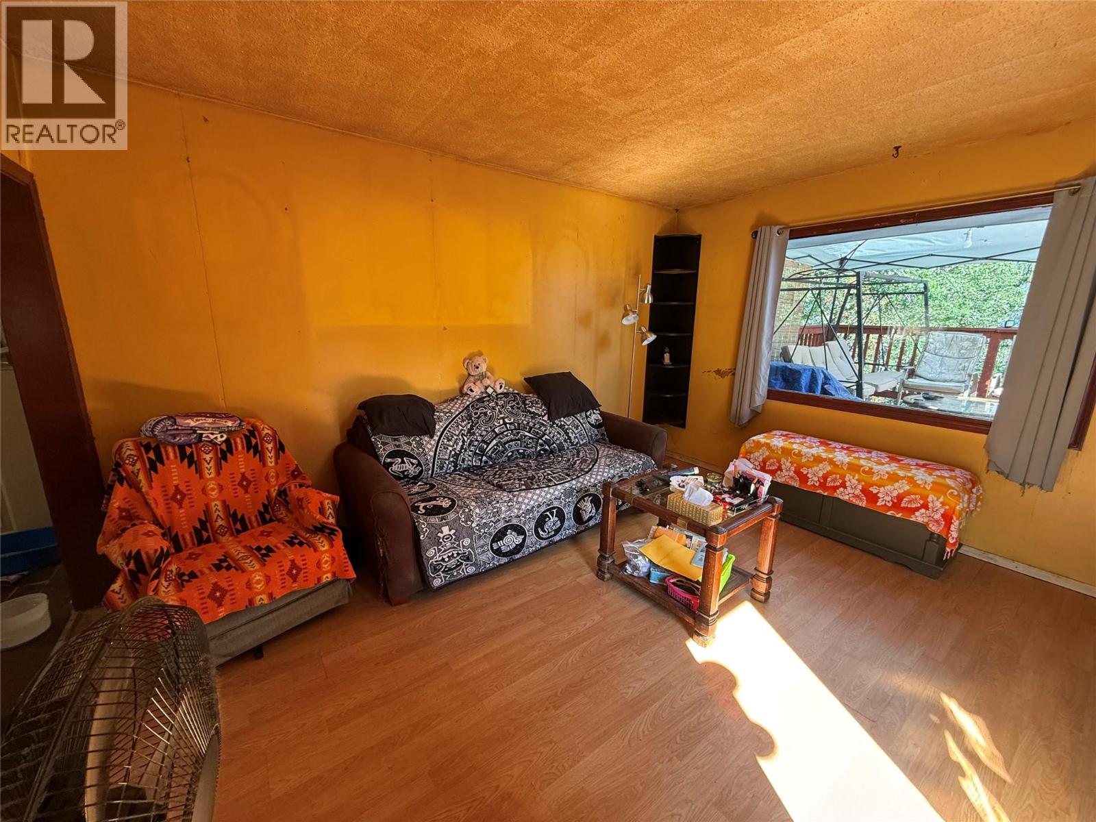 943 Mountain Street, Trail, British Columbia  V1R 3G6 - Photo 5 - 10398793