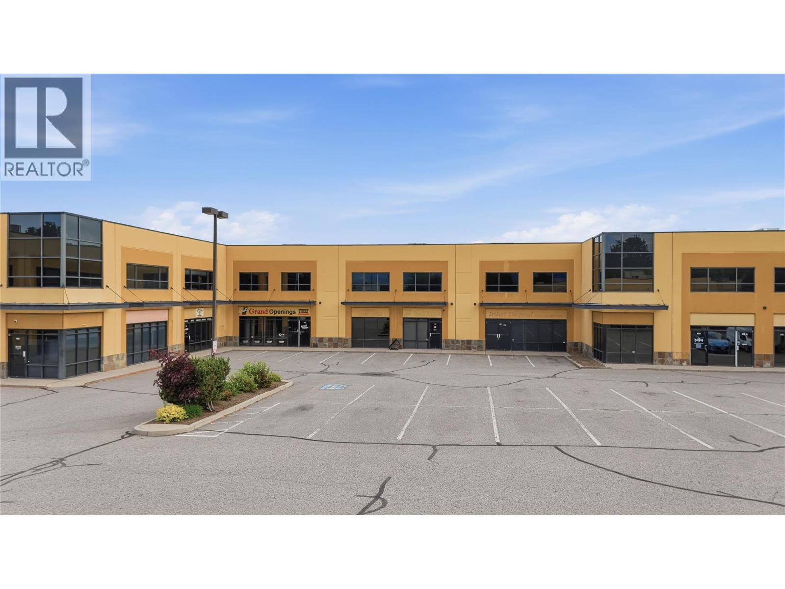 140 Commercial Drive Unit# 108, Kelowna, British Columbia  V1X 7X6 - Photo 2 - 10388198