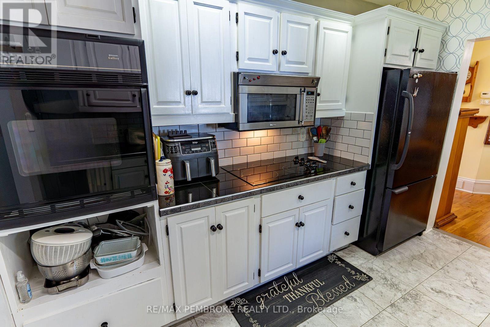 225 Mary Street, Pembroke, Ontario  K8A 5V9 - Photo 11 - X13712412