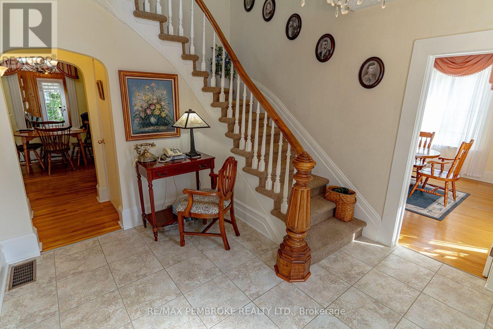 225 Mary Street, Pembroke, Ontario K8A 5V9 - Photo 5 - X13712412