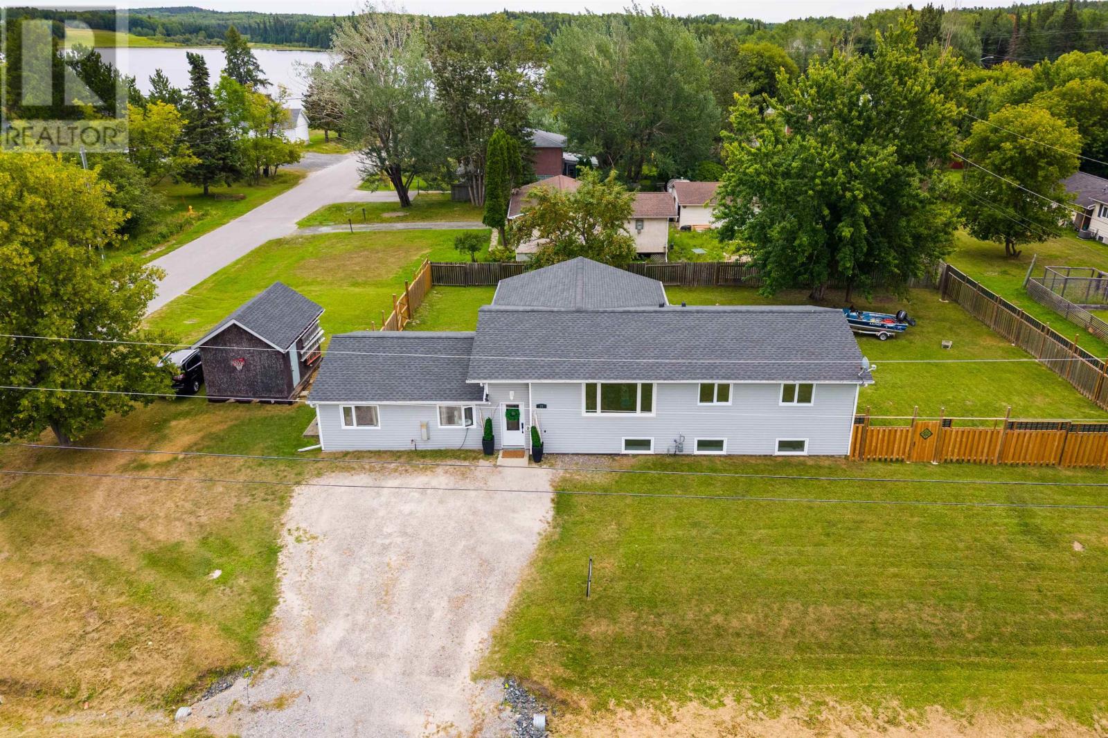 25 Park Avenue, Kenora, Ontario  P9N 3W8 - Photo 2 - TB2602520