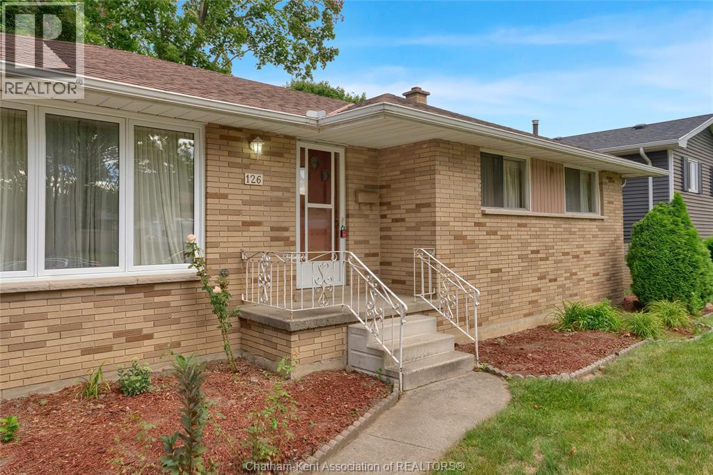 126 Partridge Crescent, Chatham, Ontario  N7L 1E9 - Photo 4 - 26020387