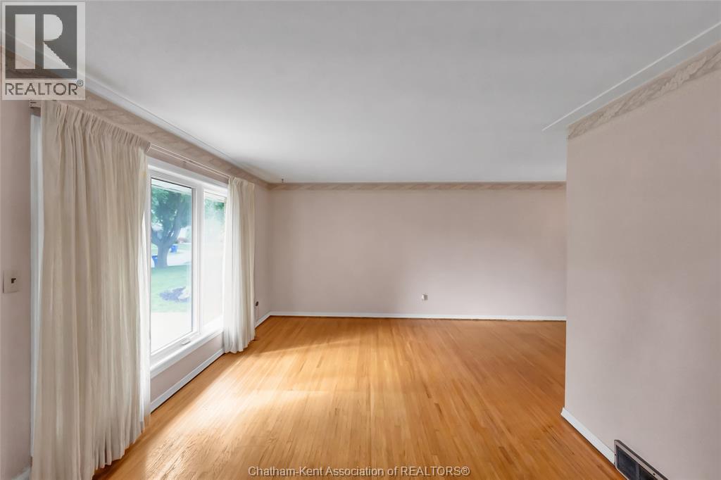 126 Partridge Crescent, Chatham, Ontario  N7L 1E9 - Photo 8 - 26020387