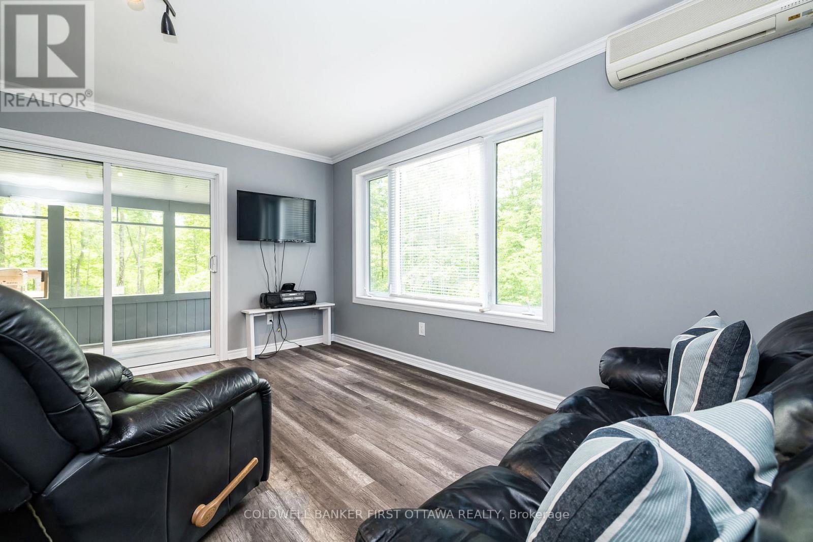 6779 Roger Stevens Drive, Montague, Ontario  K7A 4S6 - Photo 13 - X13712418