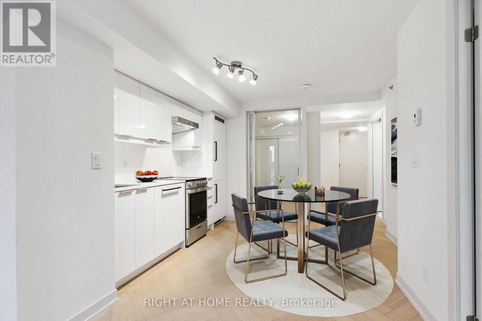 114 - 90 Glen Everest Road, Toronto, Ontario  M4W 2V6 - Photo 3 - E13712414