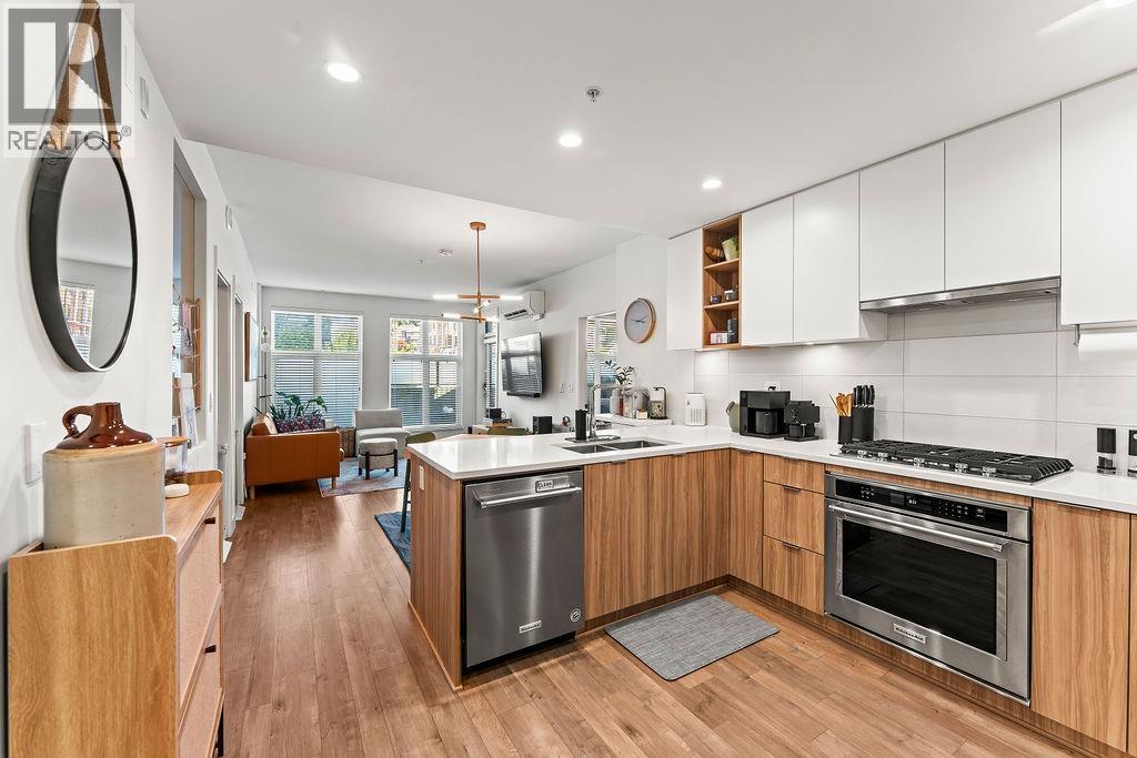 101 750 Dogwood Street, Coquitlam, British Columbia  V3J 4B7 - Photo 2 - R3158921