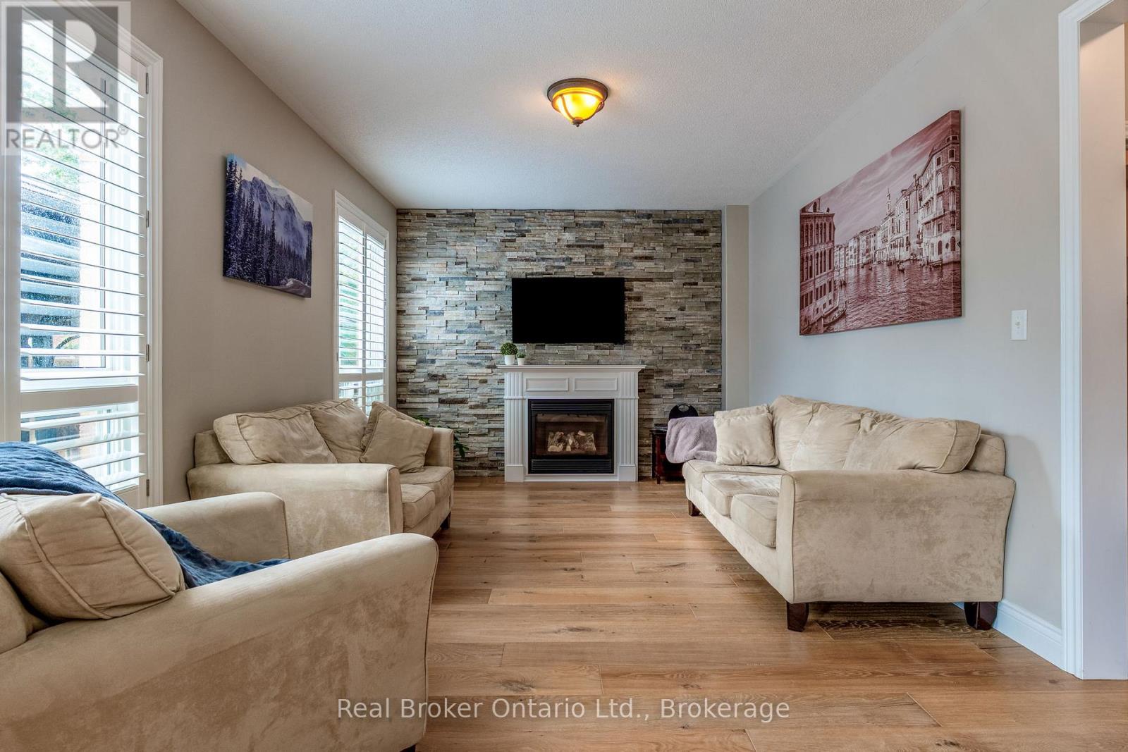 50 The Queensway, Barrie, Ontario  L4M 7J3 - Photo 10 - S13712426