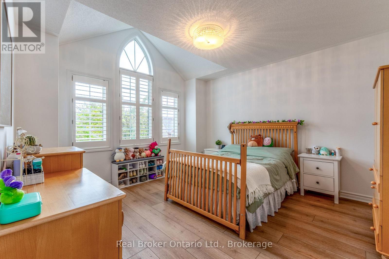 50 The Queensway, Barrie, Ontario  L4M 7J3 - Photo 24 - S13712426