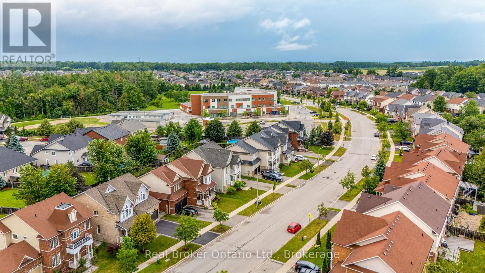 50 The Queensway, Barrie, Ontario  L4M 7J3 - Photo 34 - S13712426