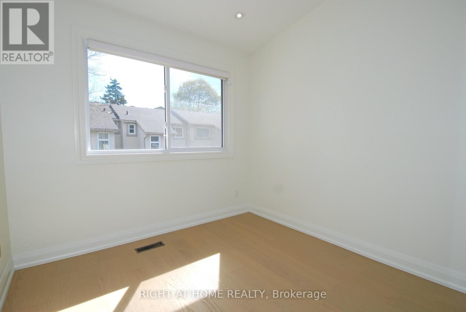 59 Cheryl Shepway, Toronto, Ontario  M2J 4R5 - Photo 34 - C13138042