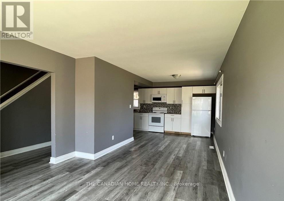 7265 Fern Ave Avenue, Niagara Falls, Ontario L2G 5H3 - Photo 2 - X13712424