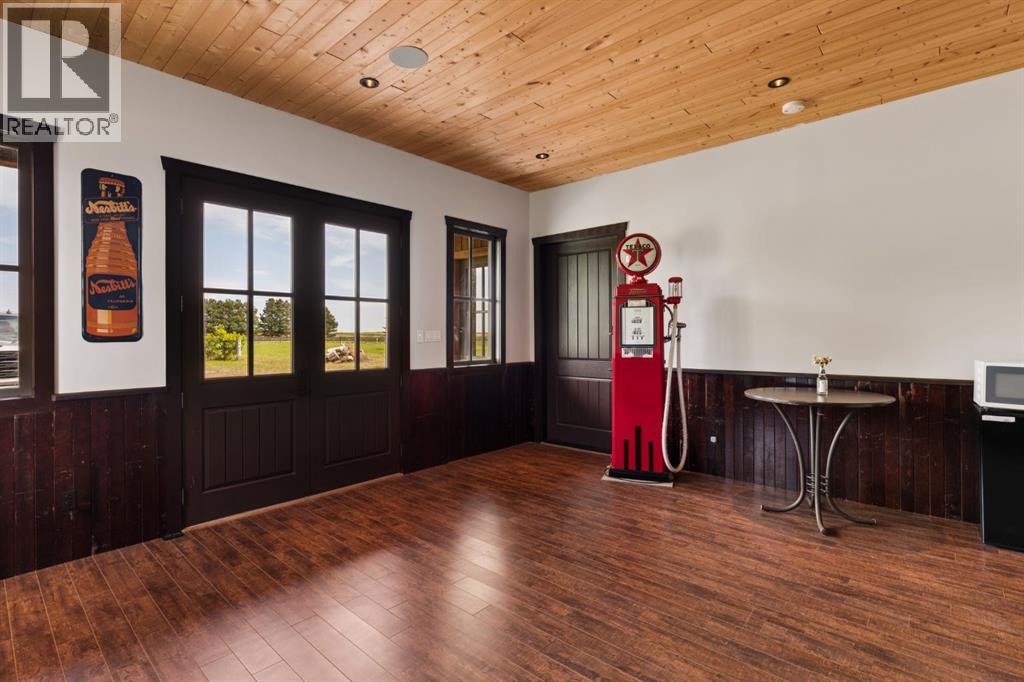 261074 Township Road 262, Rural Rocky View County, Alberta  T0M 1G0 - Photo 43 - A2315019