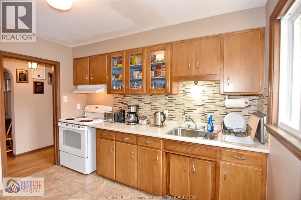 1534 Pillette Road, Windsor, Ontario  N8Y 3C2 - Photo 12 - 26020758