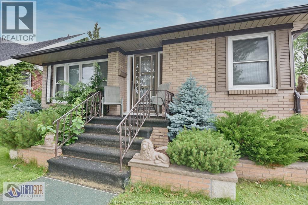 1534 Pillette Road, Windsor, Ontario  N8Y 3C2 - Photo 3 - 26020758