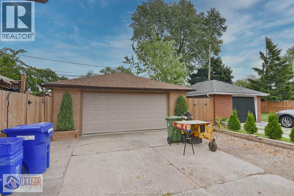 1534 Pillette Road, Windsor, Ontario  N8Y 3C2 - Photo 4 - 26020758