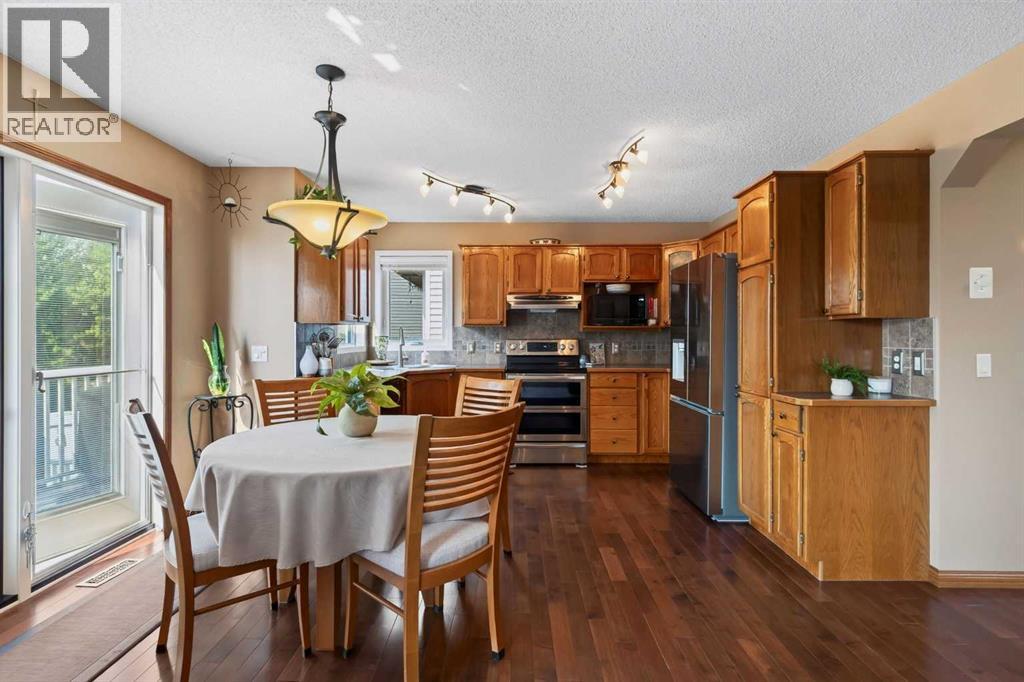 30 Somerset Court Sw, Calgary, Alberta  T2Y 3H4 - Photo 10 - A2339713